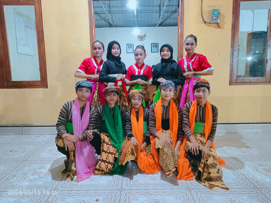 Sedekah Bumi Desa Balong